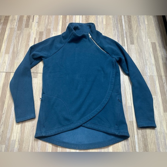 Athleta Tops - Athleta Zip Neck Cozy Crossover Fleece Sweatshirt, Size Small